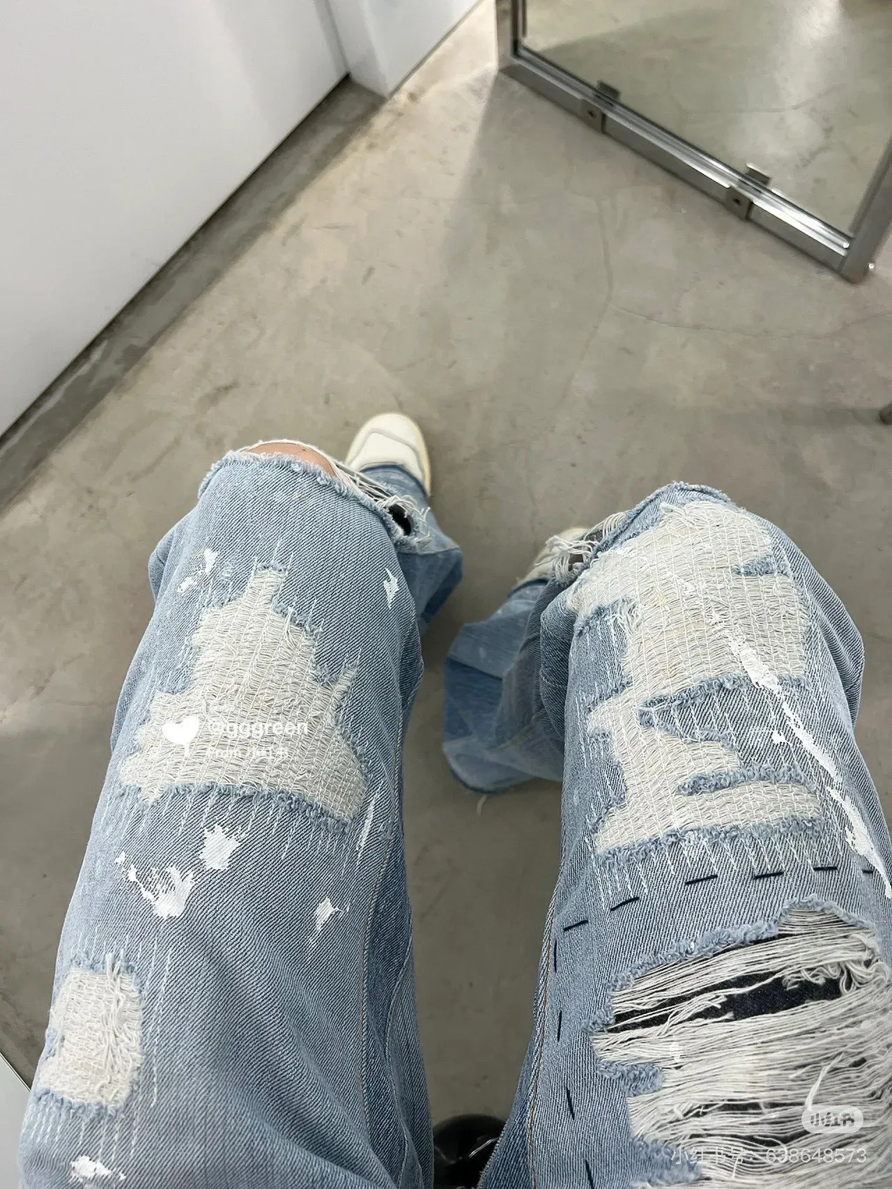 #8149 P250💰 GALLERY DEPT. Vintage hole patched and randomly tied loose washed flared jeans - truly restore the ultimate texture of Vintage - original hardware accessories, washed and other elevators, QR code analysis are all purchased from the original factory, high degree of restoration, you are welcome to compare with a certain product ~ - three-dimensional version, loose and comfortable, not picky about the figure, tall and slim, factory Seiko, original quality control, same style for men and women, can be matched with couples, versatile recommendation, must-have jeans for all seasons -Size: 28 30 32 34 36